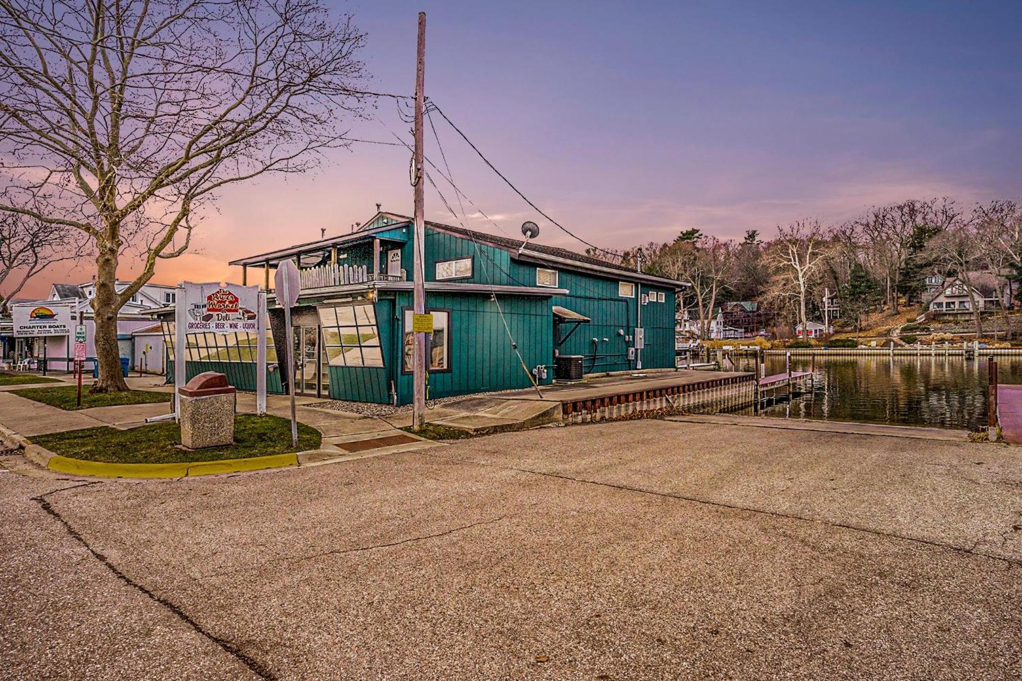 Riverside Suites - Unit B Saugatuck Esterno foto